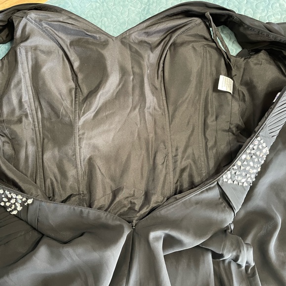 JJ’s House Dress 14 Formal Special Occasion & Wedding Black Ruched Sequins Beads - Picture 8 of 11